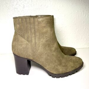 Kelly And Katie Brown Ankle Boots Size 7M Suede Material Nw/oT